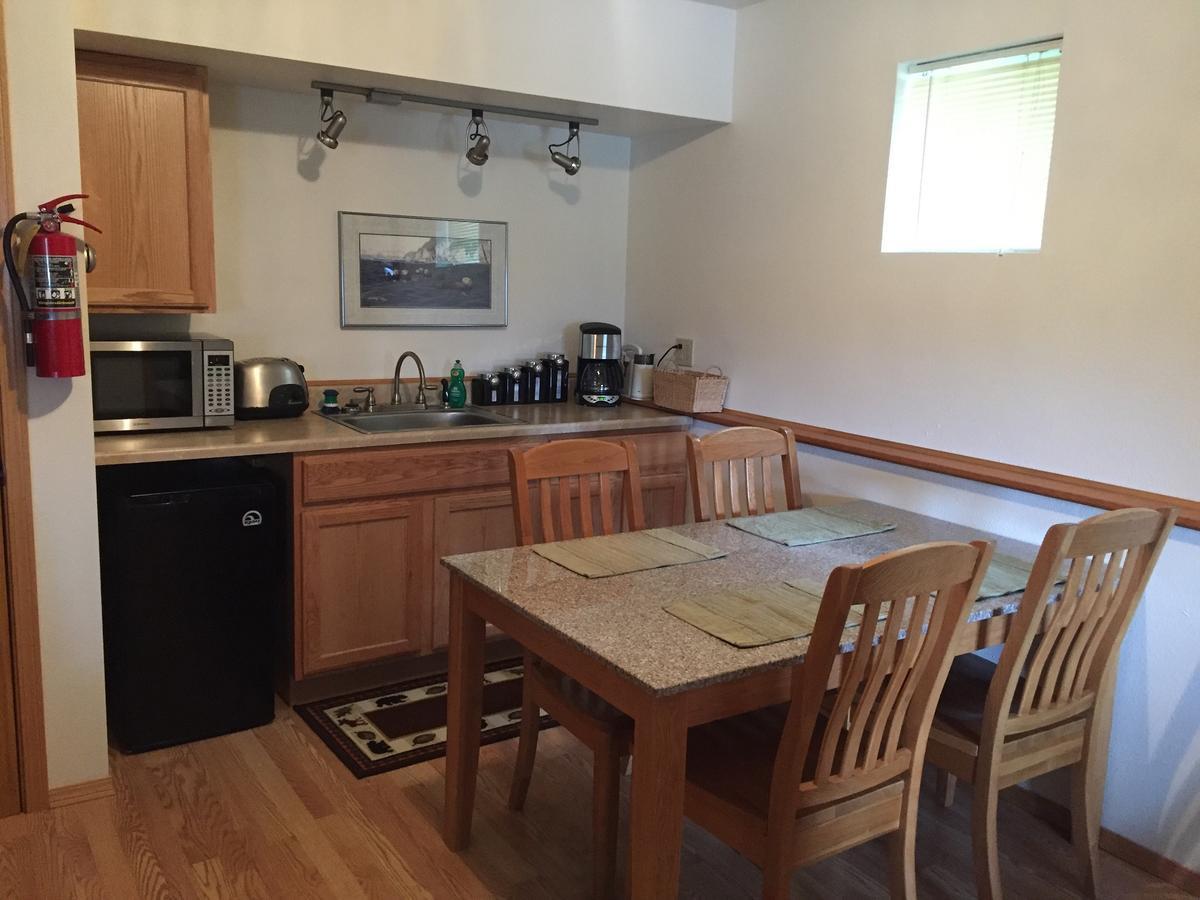 Bears Den Alaska Lodging Сюърд Екстериор снимка