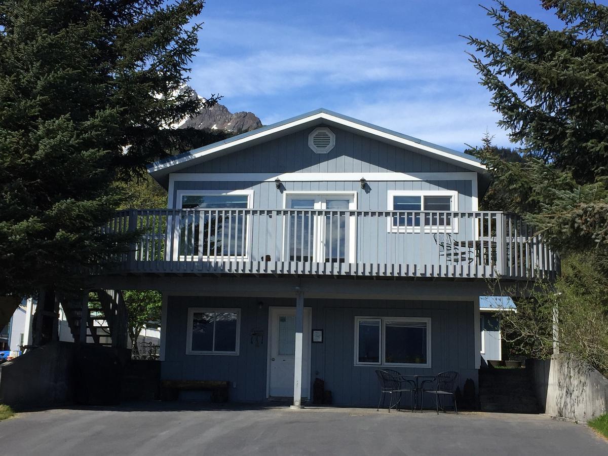 Bears Den Alaska Lodging Сюърд Екстериор снимка