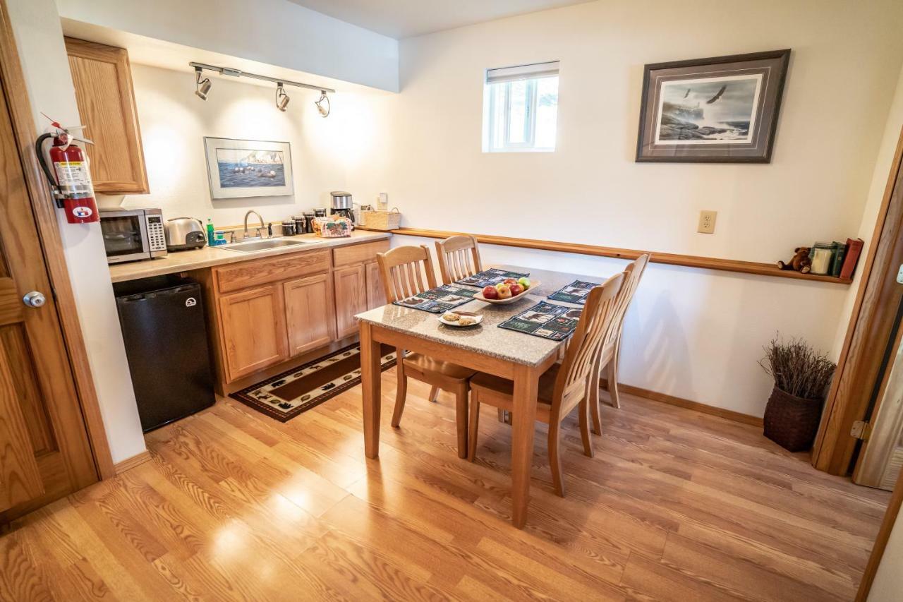 Bears Den Alaska Lodging Сюърд Екстериор снимка